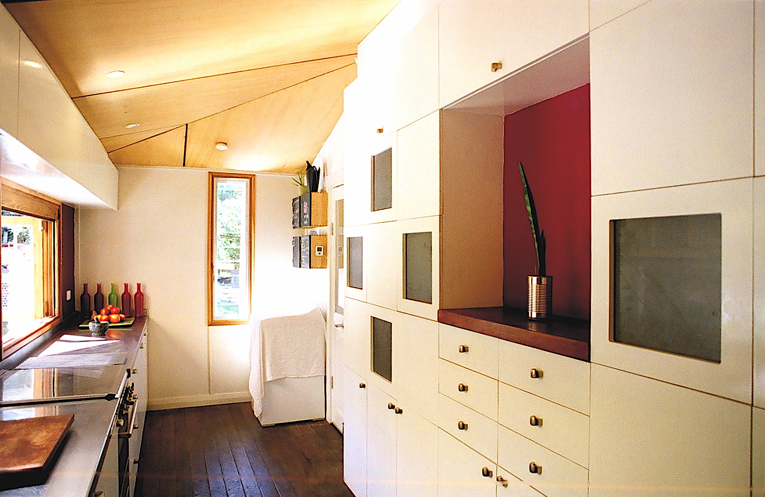 39_Newman_WaveScreen